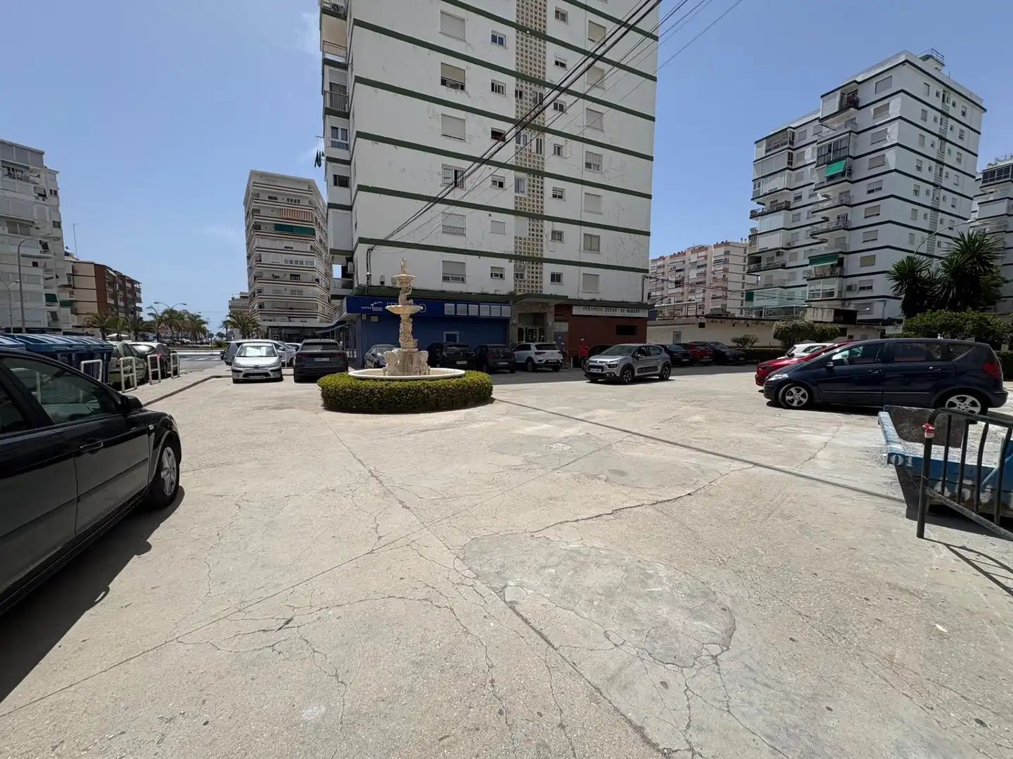 Parking de Local de alquiler en Vélez-Málaga con Aire acondicionado