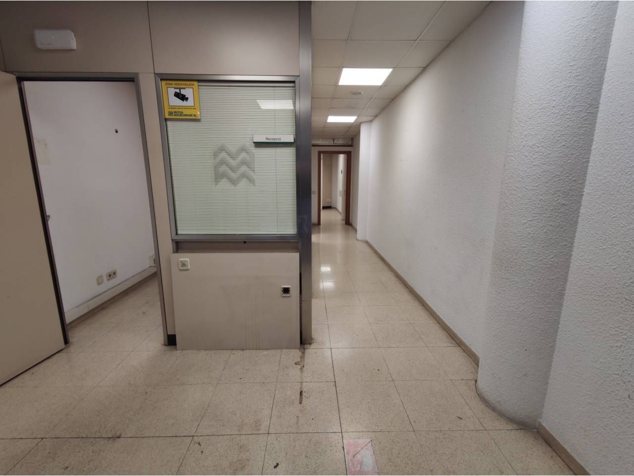 Local en venta en Girona Capital