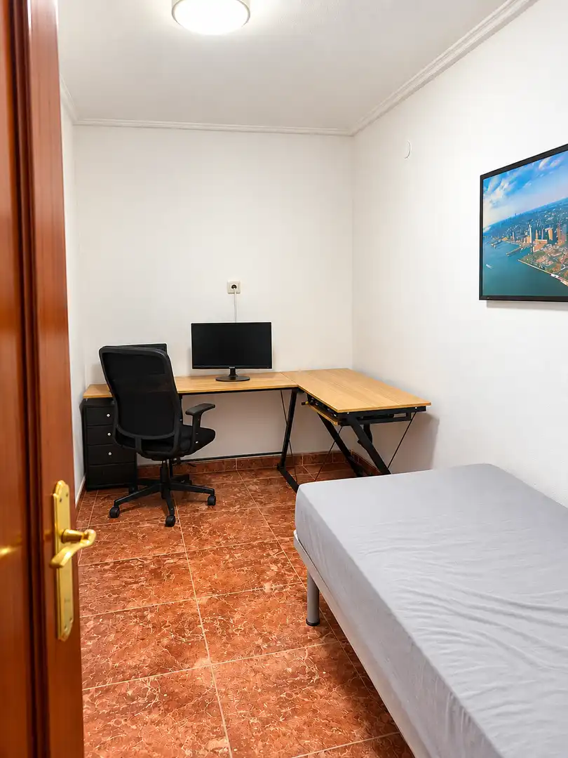 Bedroom of Flat for sale in Can Serra - Pubilla Cases