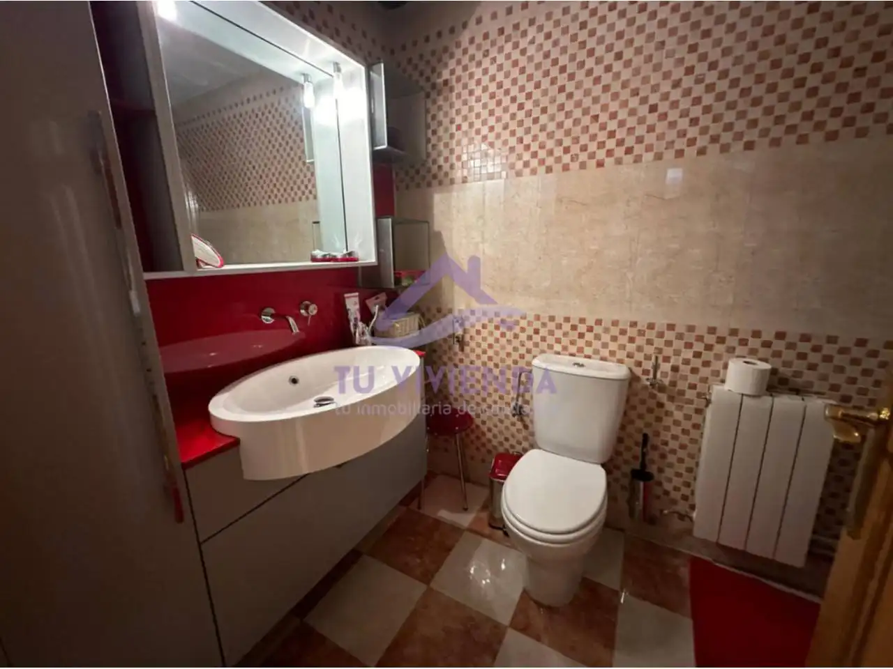 Bathroom of Attic for sale in Valladolid  with Heating, Parquet flooring and Terrace
