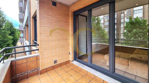 Foto 2 de Piso en venta en Avenida de Portugal, El Polígono, Gijón