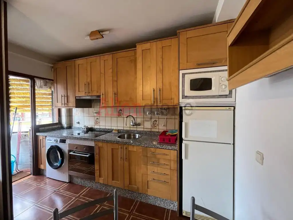 Kitchen of Apartments for sale in Oviedo 