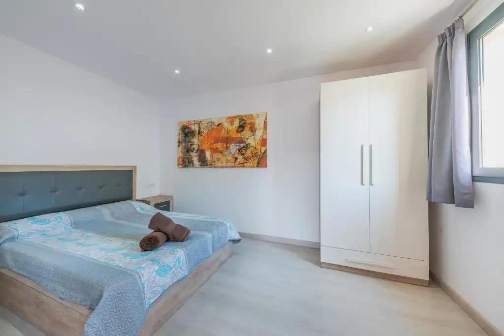 Dormitori de Casa o xalet en venda en Muro amb Aire condicionat, Jardí privat i Terrassa