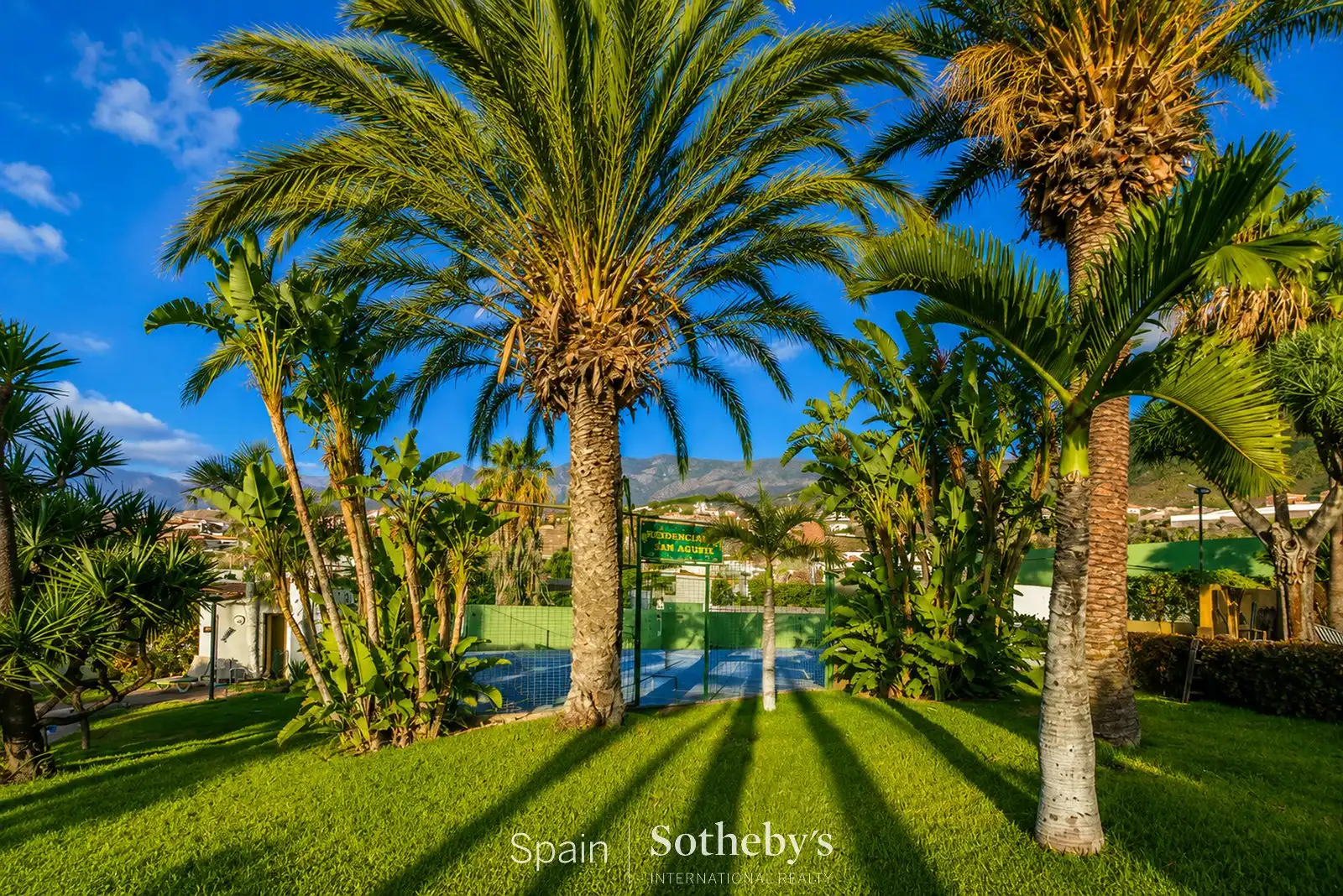 Vista exterior de Casa o chalet en venta en Candelaria con Aire acondicionado, Calefacción y Jardín privado