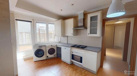 Foto 3 de Piso en venta en Calle Marqués de Villores, Ensanche - Franciscanos,  Albacete Capital