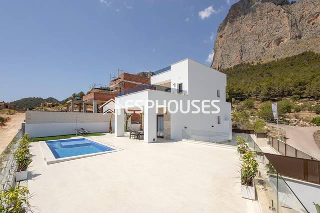Casa-chalet en Venta en Casco urbano