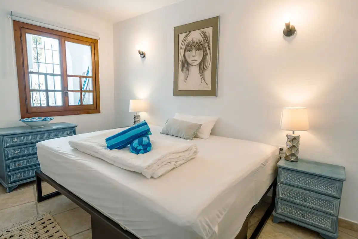 Dormitori de Casa adosada de lloguer en Marbella amb Piscina comunitària