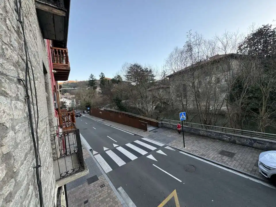 Vista exterior de Piso en venta en Bergara con Calefacción, Jardín privado y Amueblado