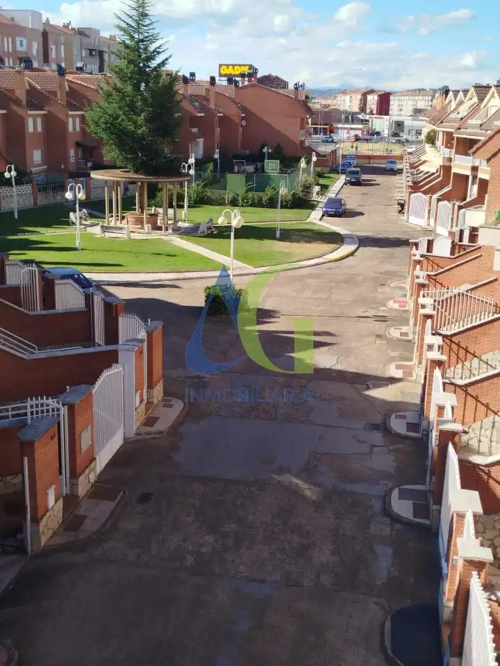 Reihenhaus mit Pool zum Verkauf in LAS MUNDINAS, imagen 15