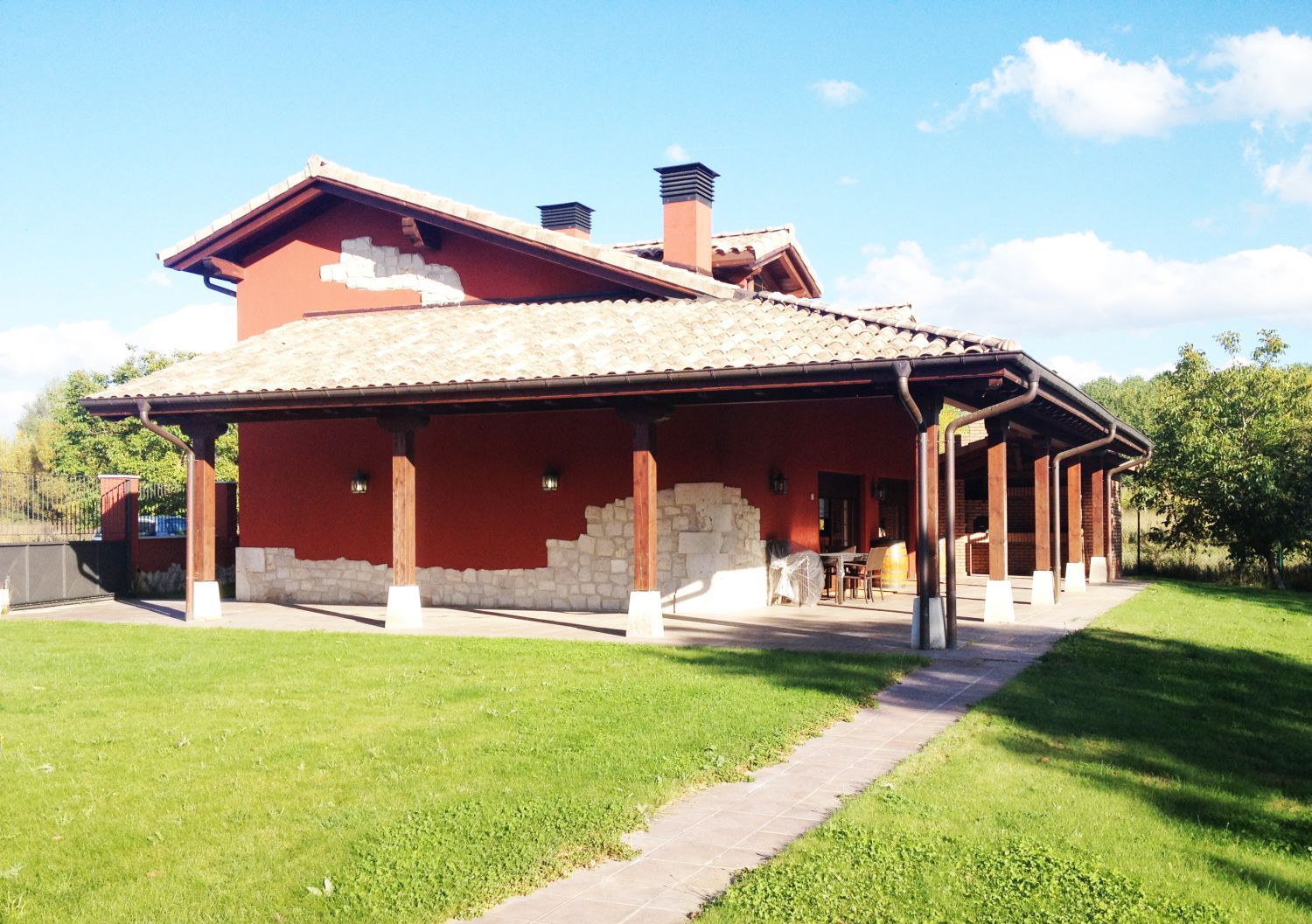 House or chalet for sale in Puentedura  with Heating