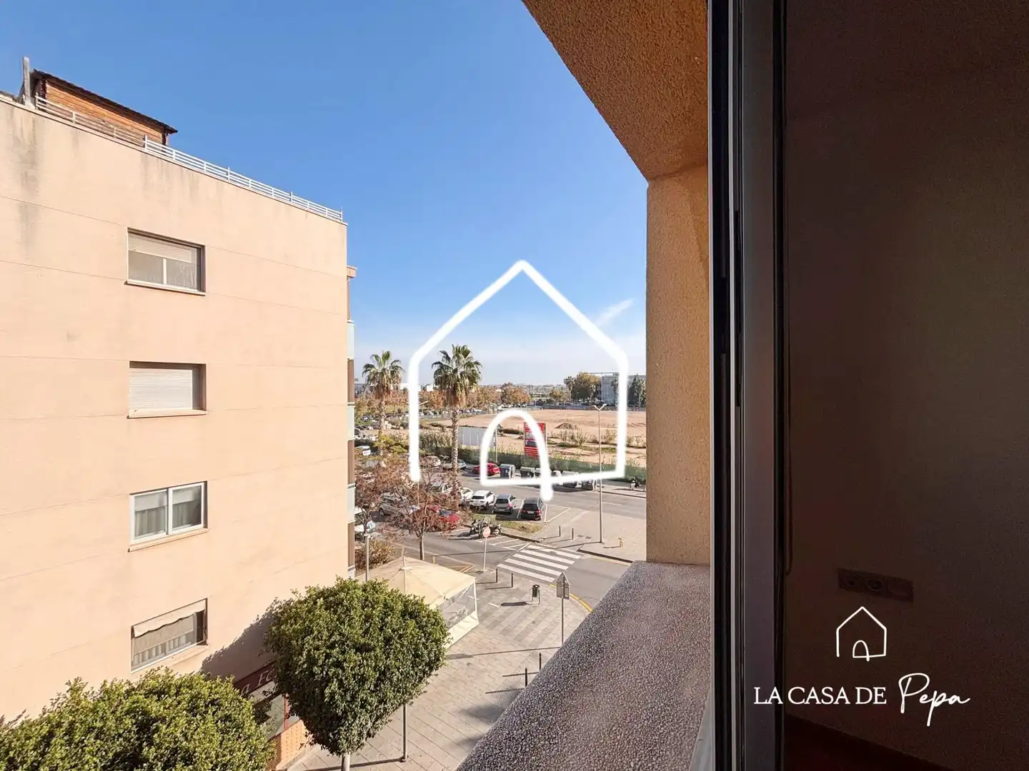 Vista exterior de Piso en venta en Viladecans con Aire acondicionado, Calefacción y Parquet