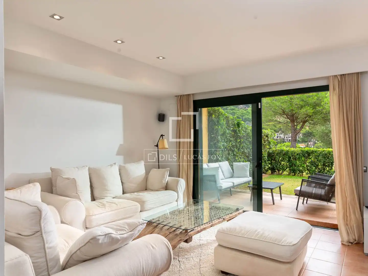 Sala d'estar de Casa o xalet en venda en Palafrugell amb Aire condicionat, Calefacció i Jardí privat