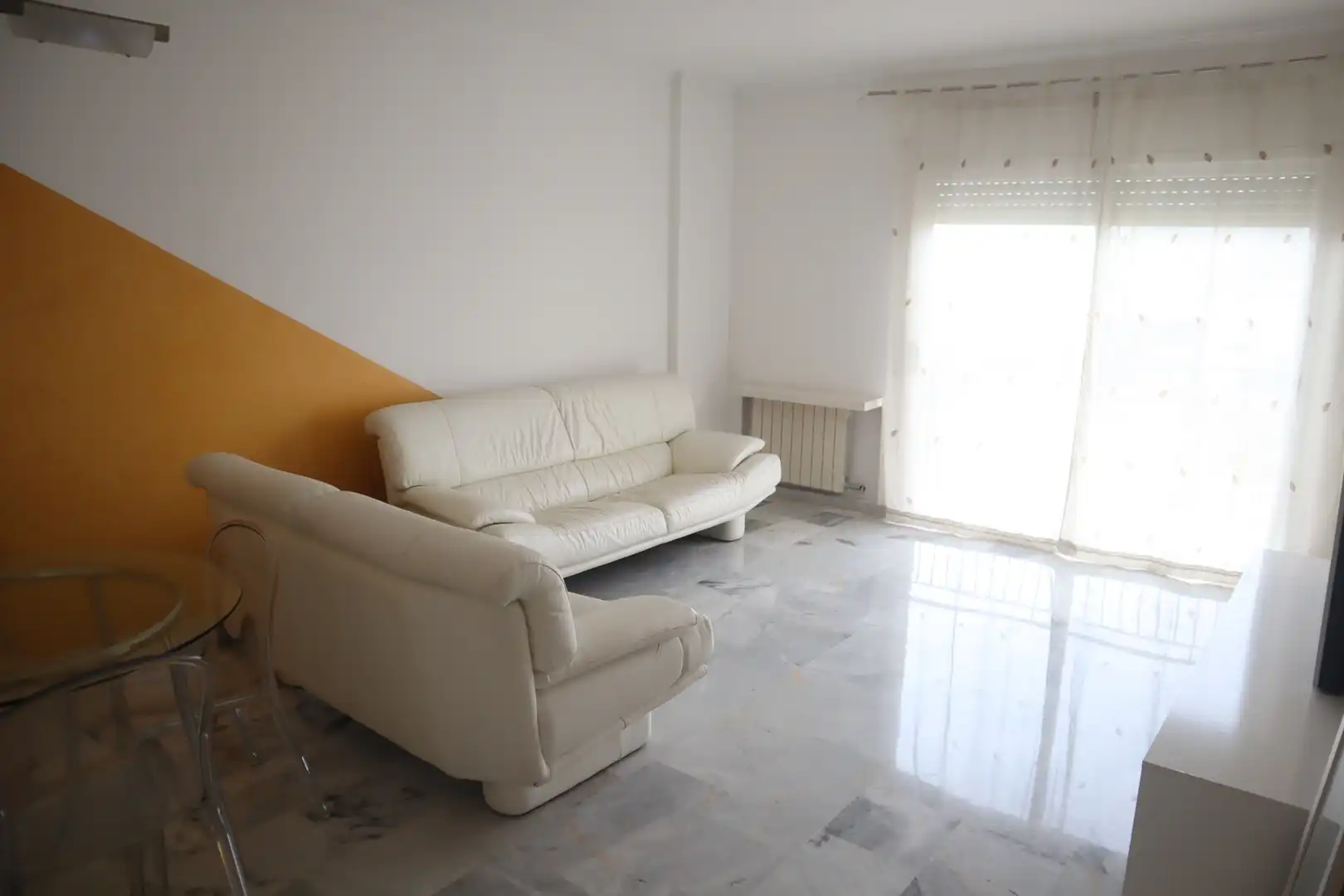 Sala d'estar de Pis en venda en Montcada i Reixac amb Calefacció, Terrassa i Balcó