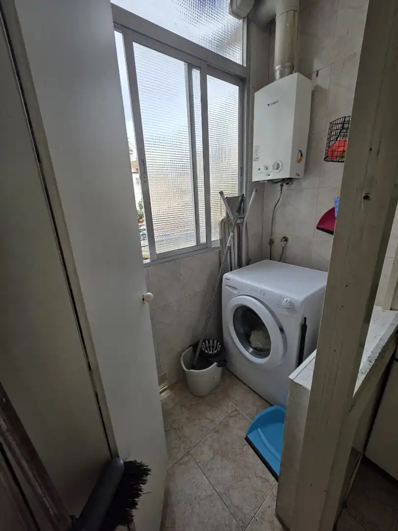 Baño de Piso de alquiler en Ferrol con Calefacción, Amueblado y Horno