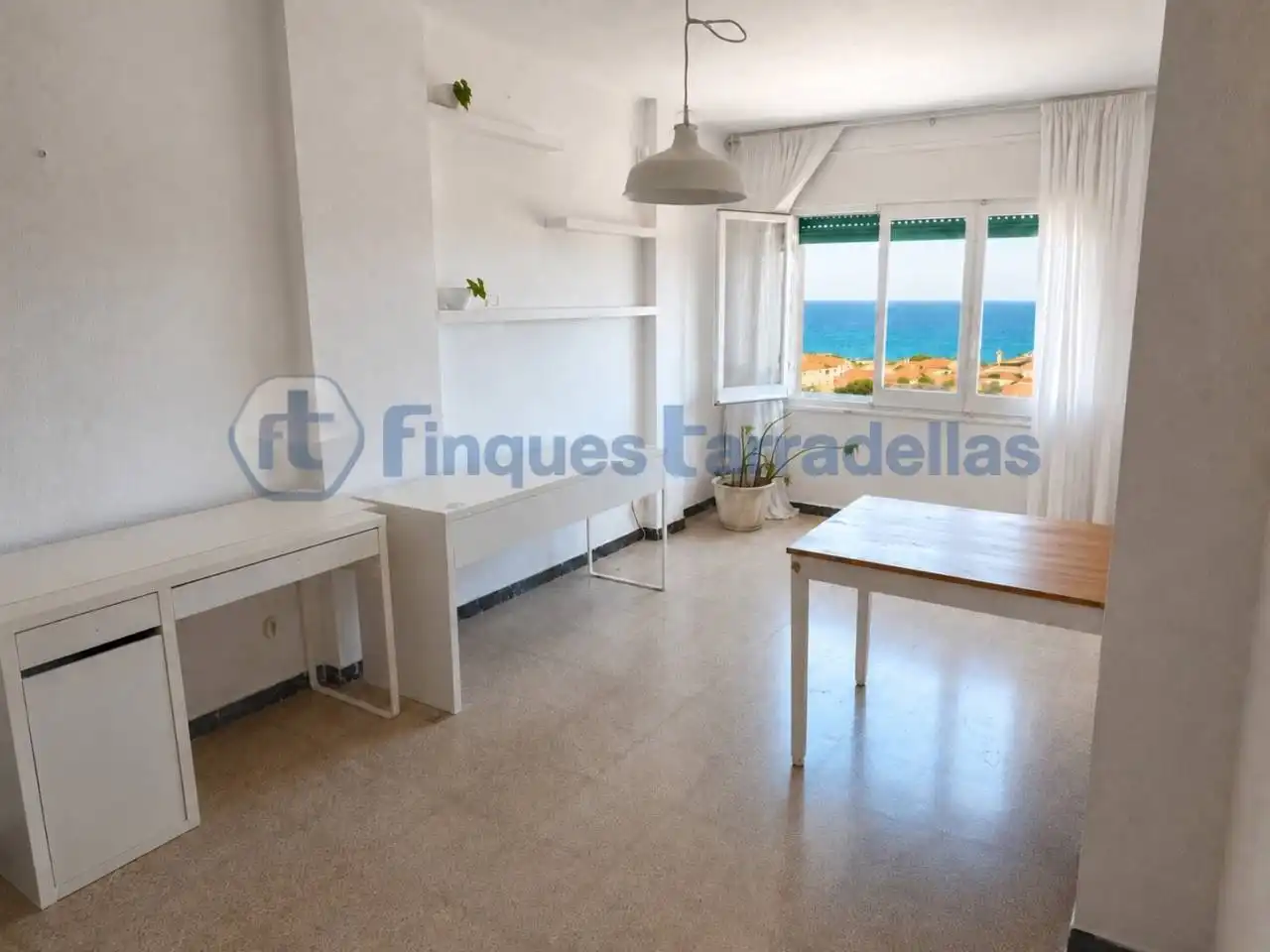 Flat with terrace for sale in Els Pins