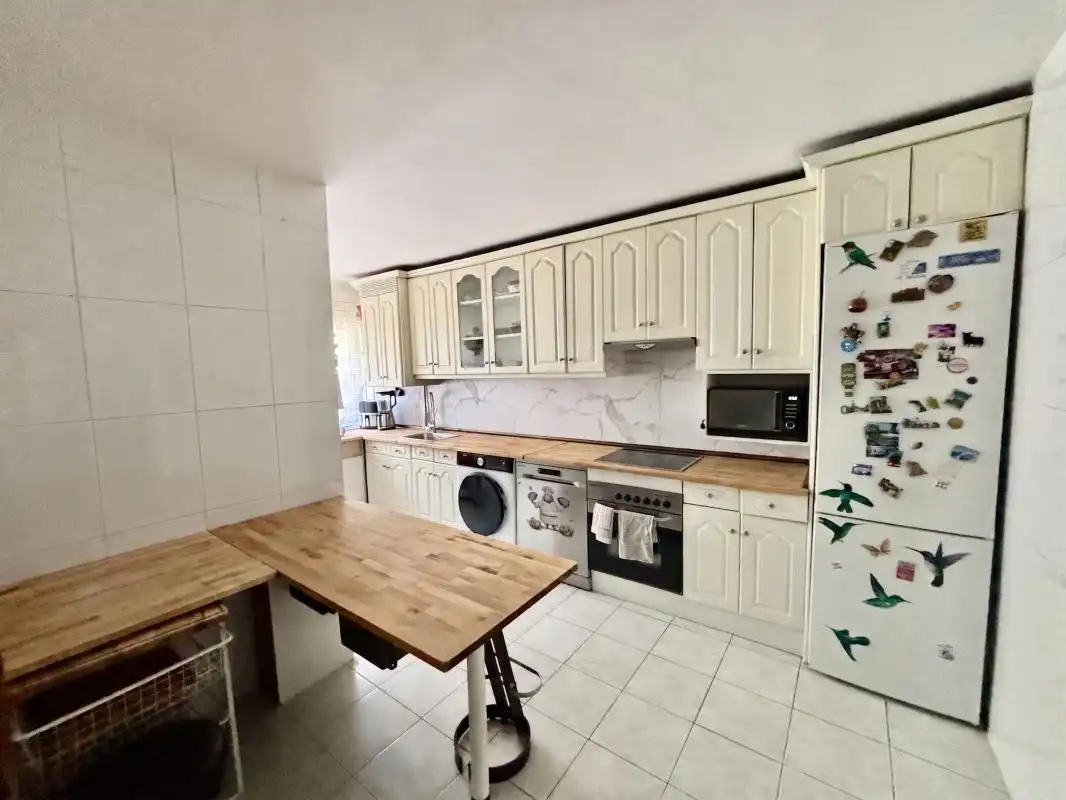 Küche von Wohnung zum Verkauf in Madrid mit Heizung, Terrasse und Balkon