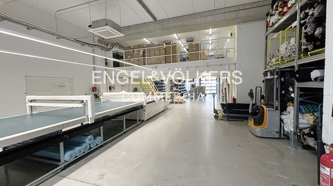 Foto 3 von Fabrikhallen zur Miete in Montigalà, Badalona