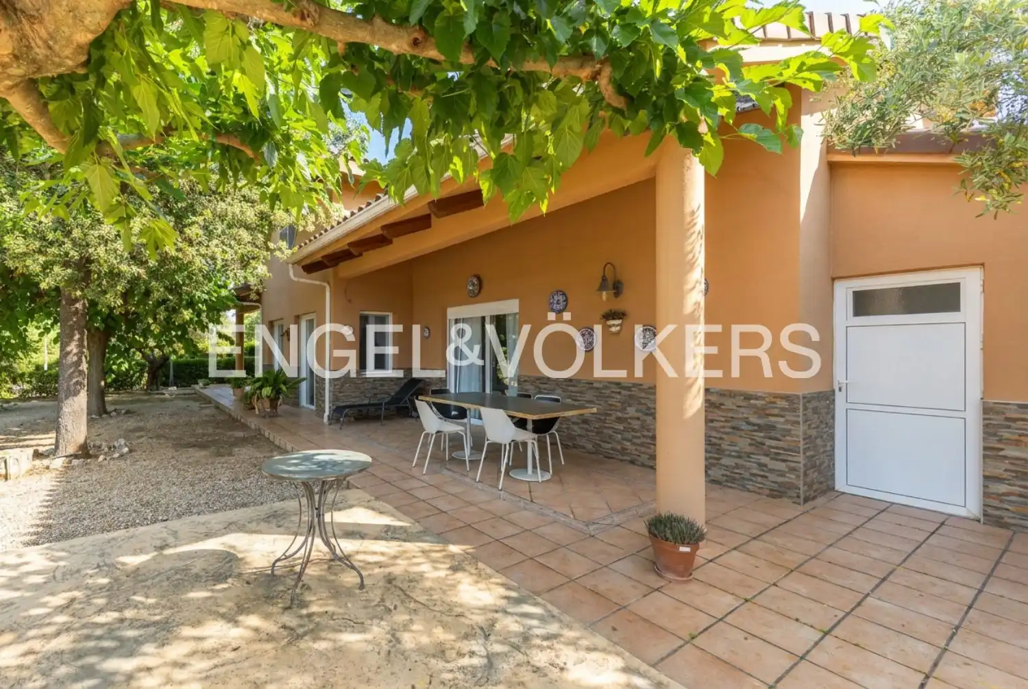 Vista exterior de Casa o chalet en venta en Enguera con Aire acondicionado, Calefacción y Jardín privado