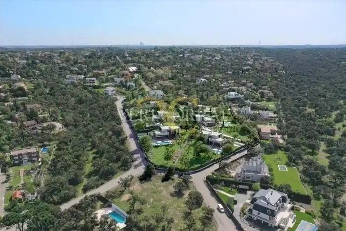 Chalet con terraza en venta en Calle del Naranjo de Bulnes, imagen 8