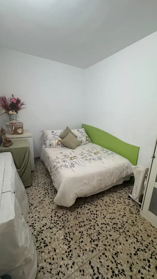 Habitación de Piso en venta en Montcada i Reixac con Horno, Balcón y Alarma
