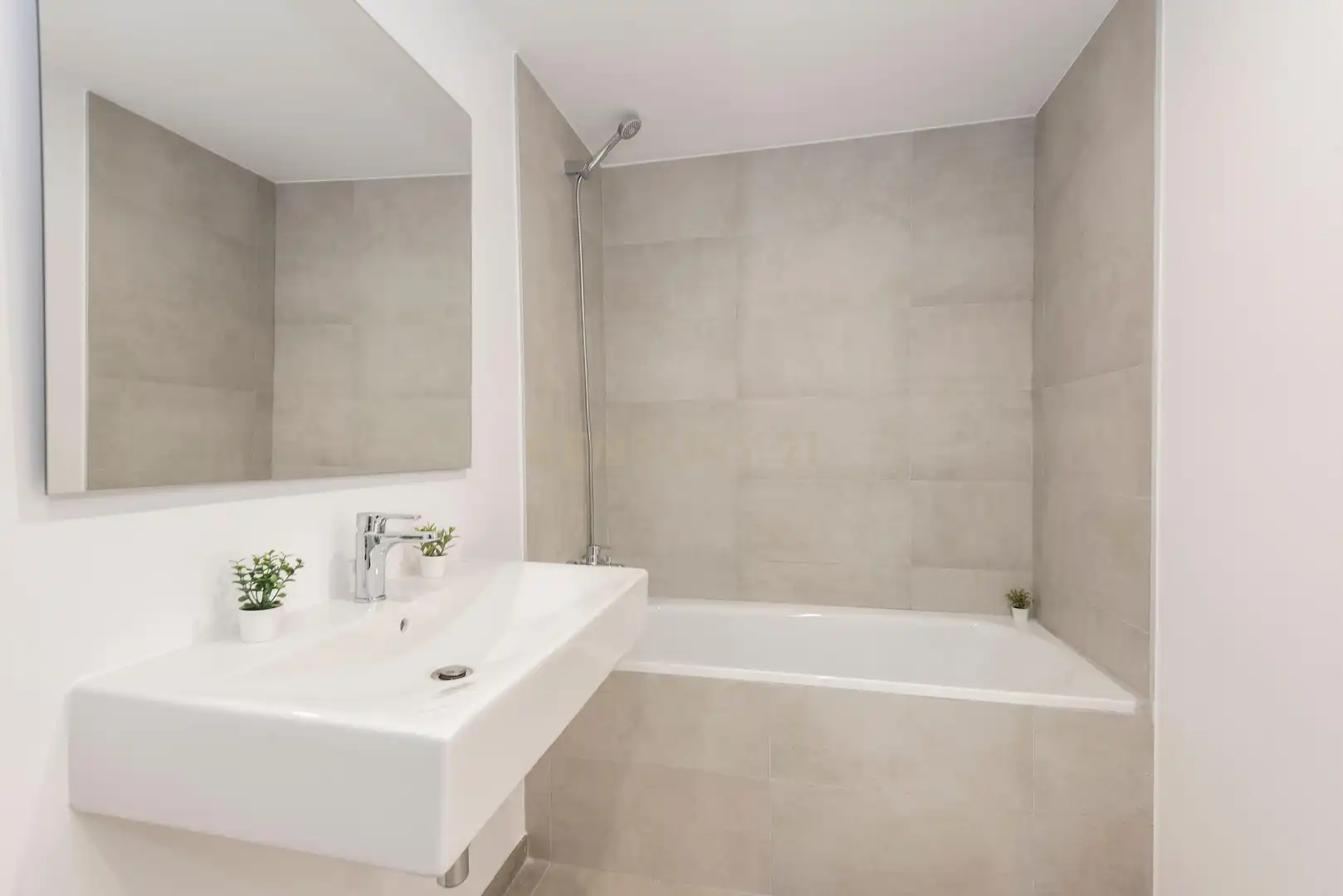 Baño de Apartamento en venta en La Collada - Sis Camins