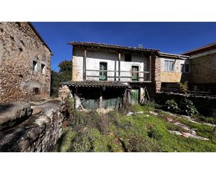 Vista exterior de Casa o xalet en venda en Merindad de Montija amb Jardí privat