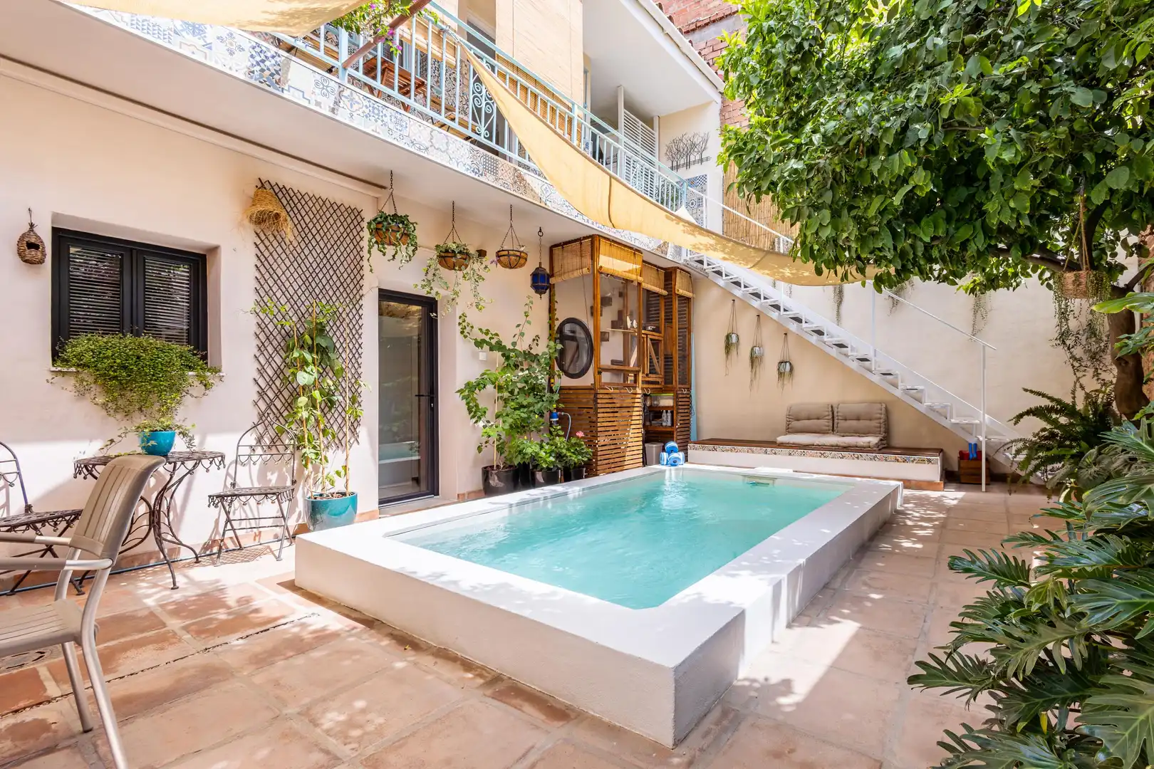 Piscina de Casa o xalet en venda en Málaga amb Aire condicionat, Calefacció i Jardí privat