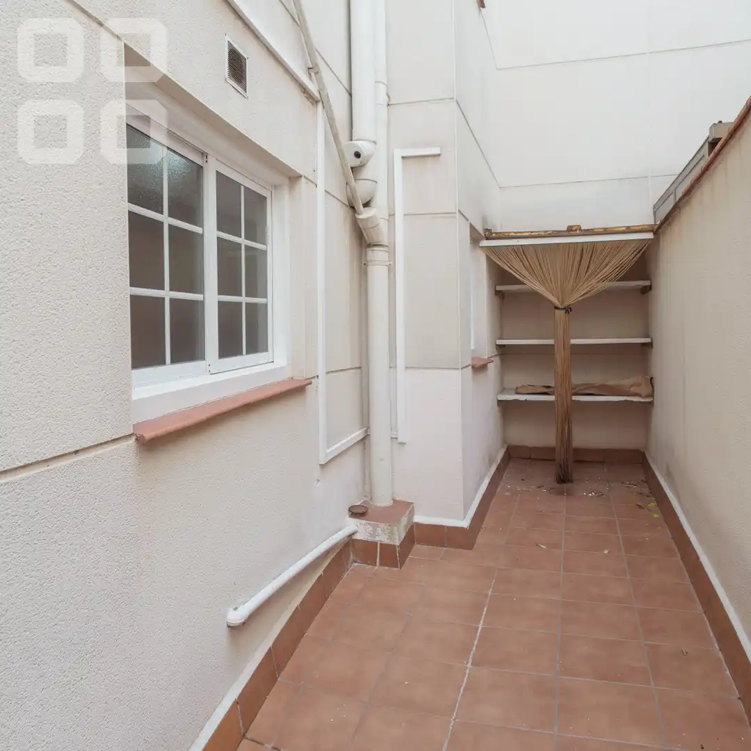 Terraza de Piso en venta en L'Hospitalet de Llobregat con Parquet, Terraza y Balcón