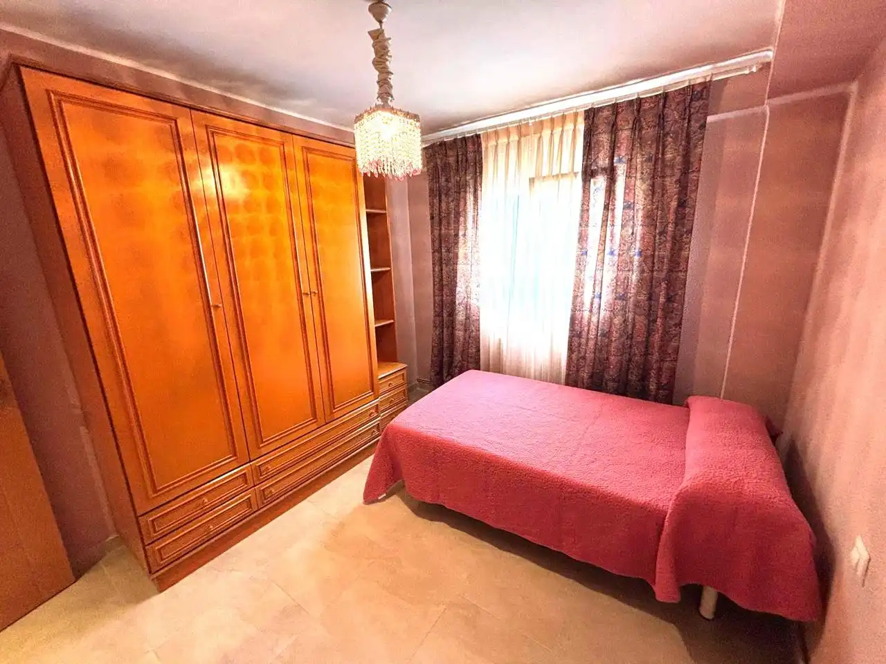 Habitación de Piso en venta en Zaragoza con Calefacción y Amueblado