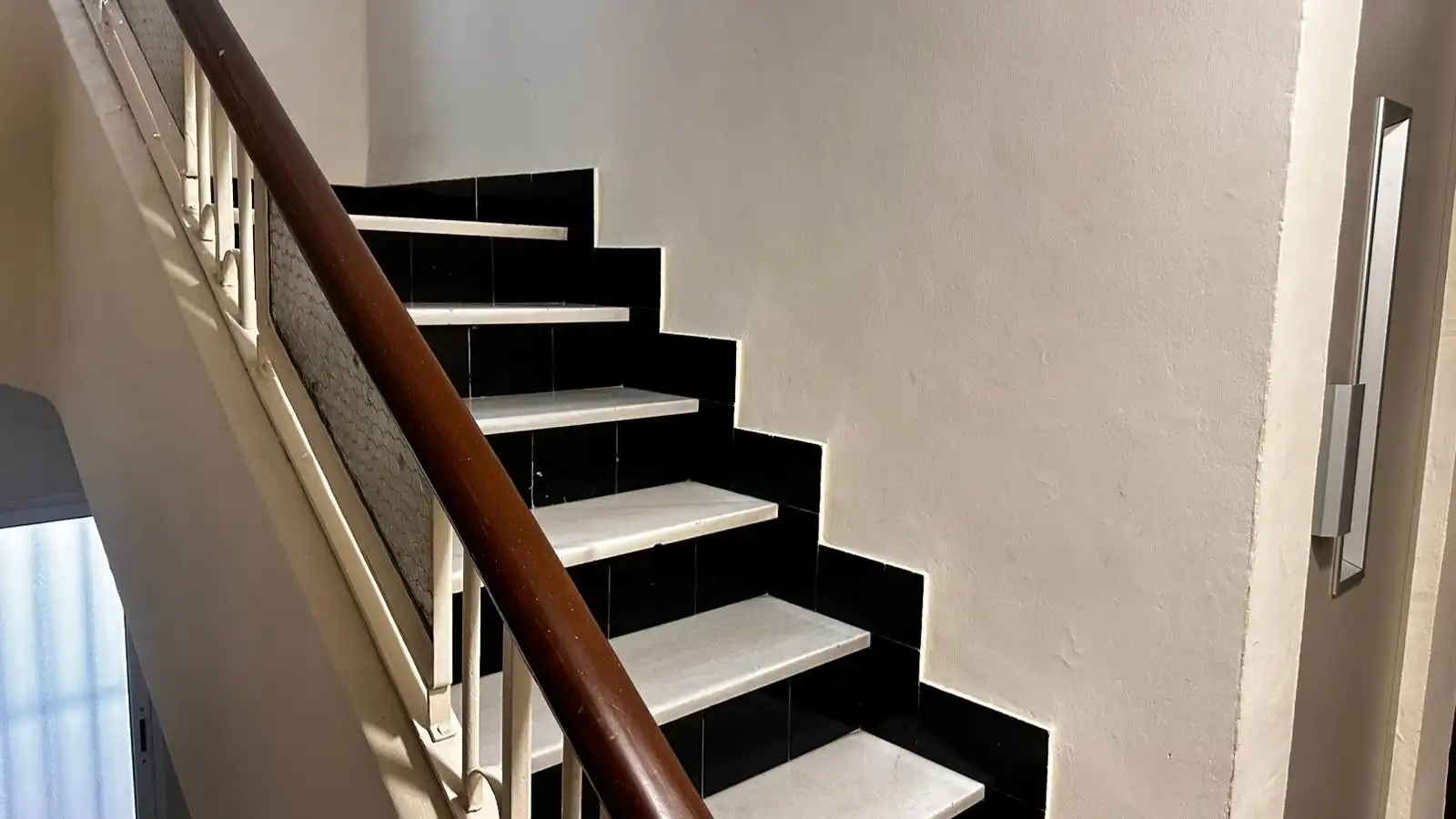 Flat for sale in Sevilla  with Air Conditioner, Heating and Storage room