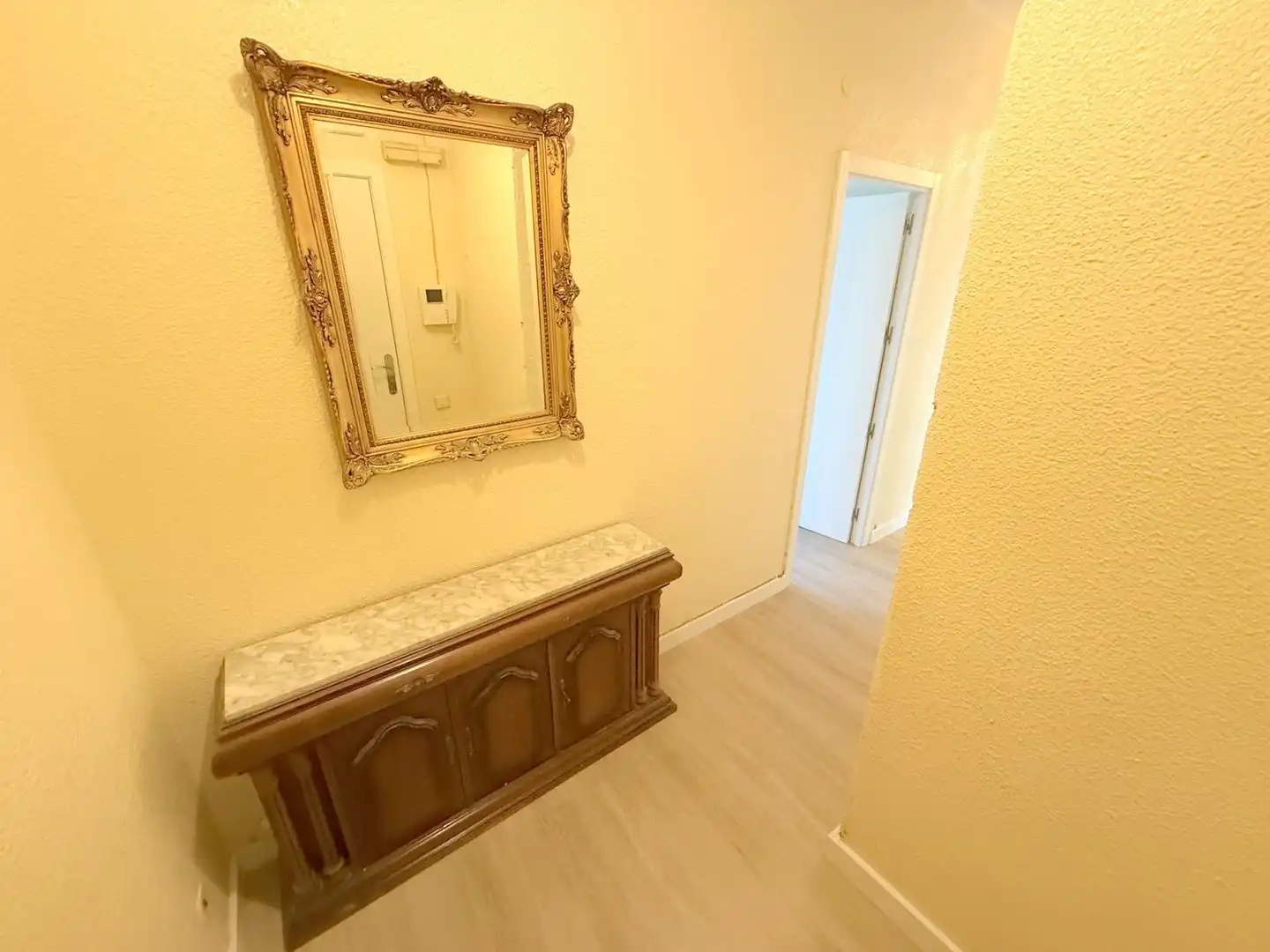 Piso en venta en Estella / Lizarra con Parquet y Balcón