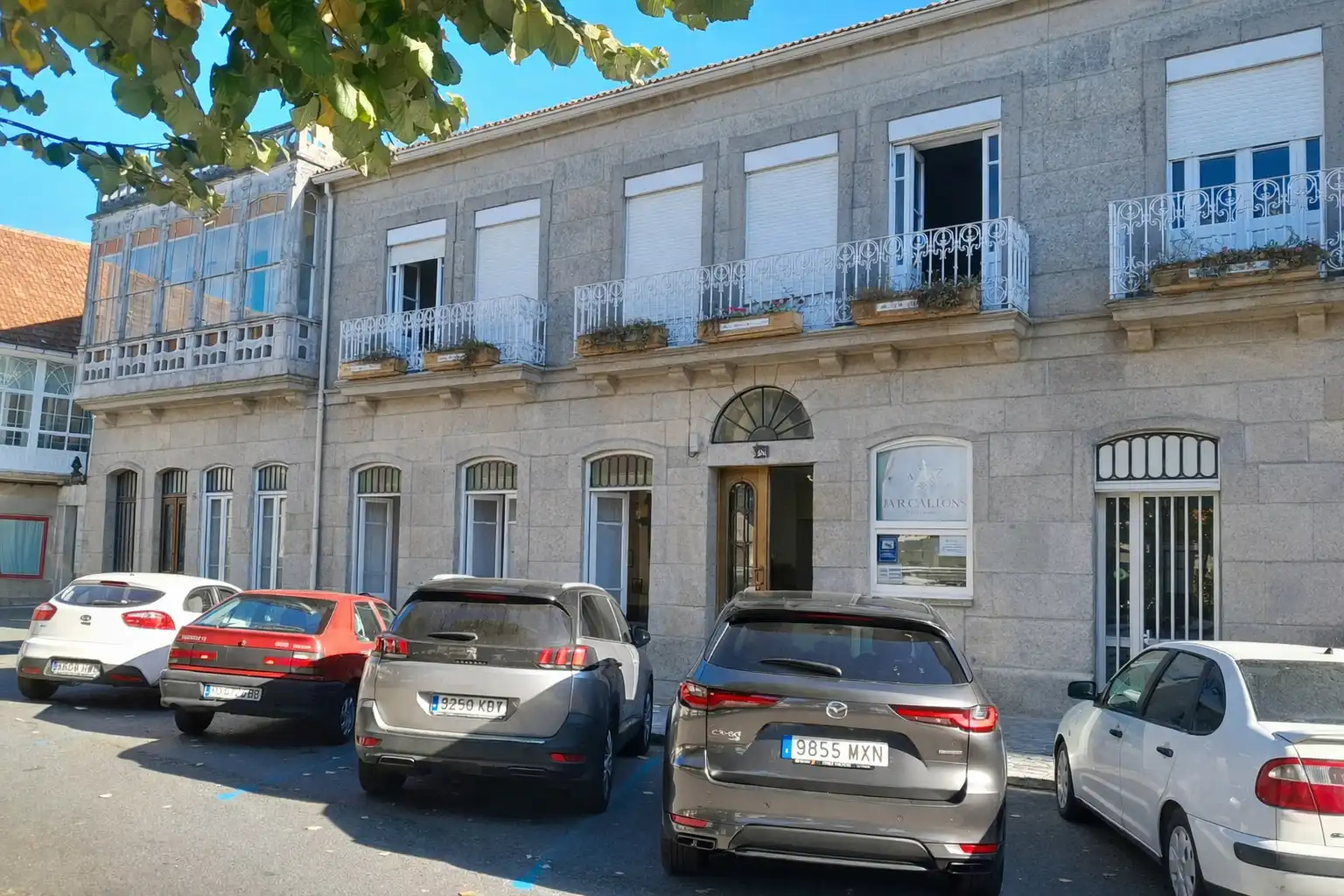 Außenansicht von Gebäude zum Verkauf in Mondariz