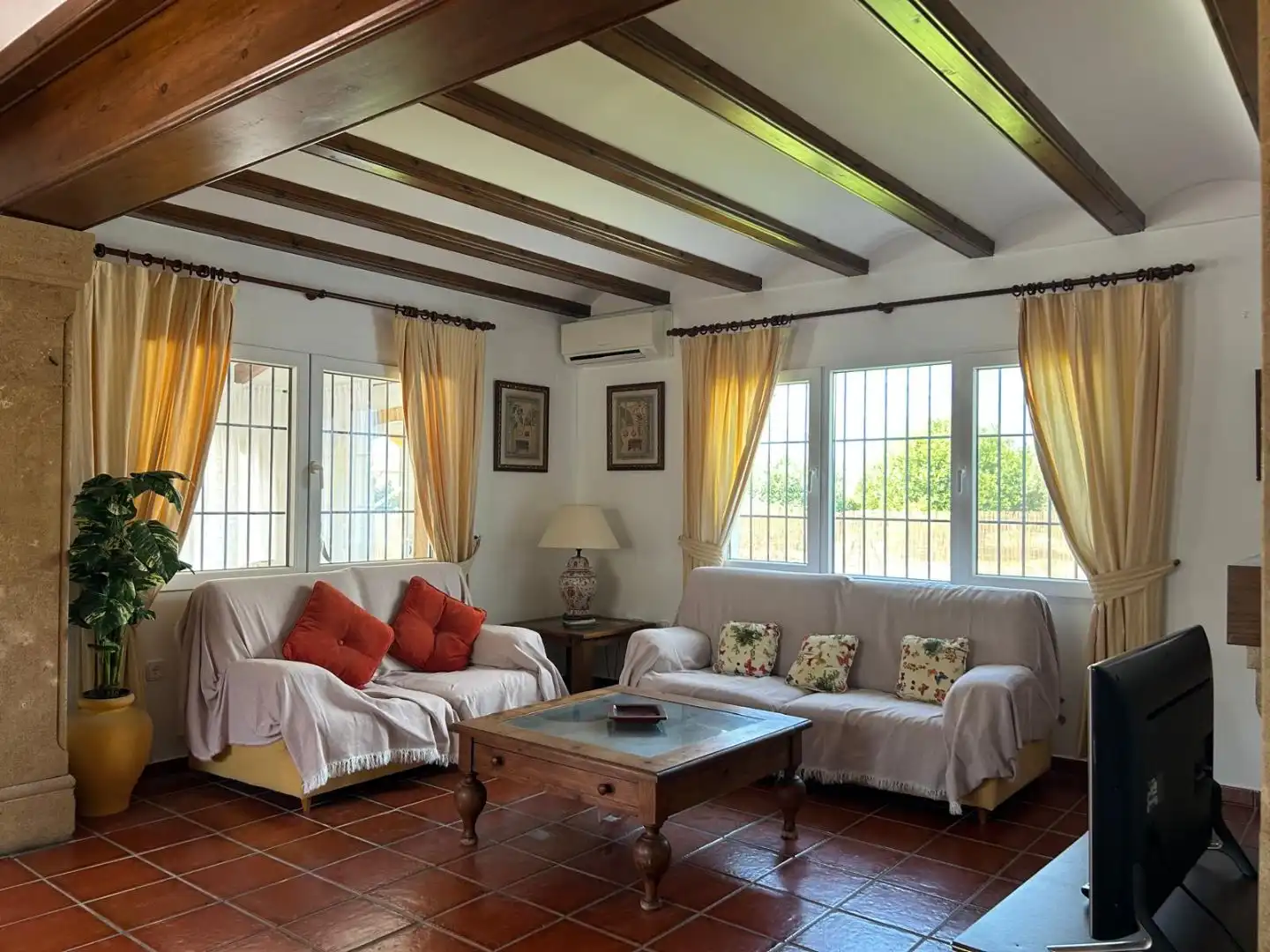 Living room of Houses for rent in Jávea / Xàbia  with Air Conditioner and Terrace