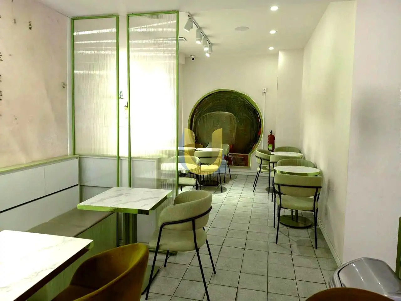 Local comercial en traspàs a Centro, imagen 2