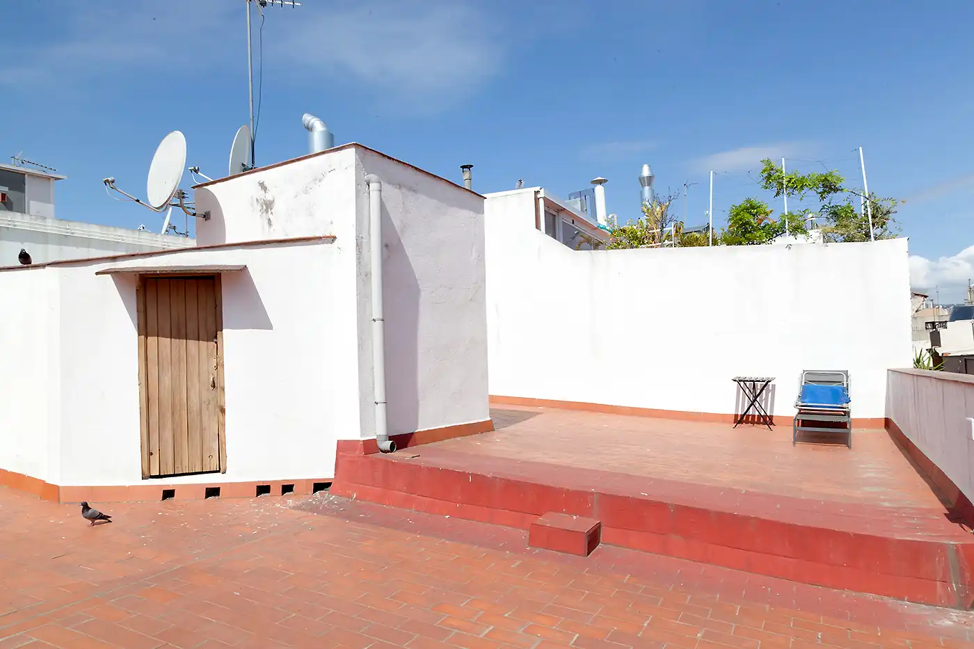 Außenansicht von Wohnung zum Verkauf in Barcelona mit Klimaanlage, Terrasse und Möbliert