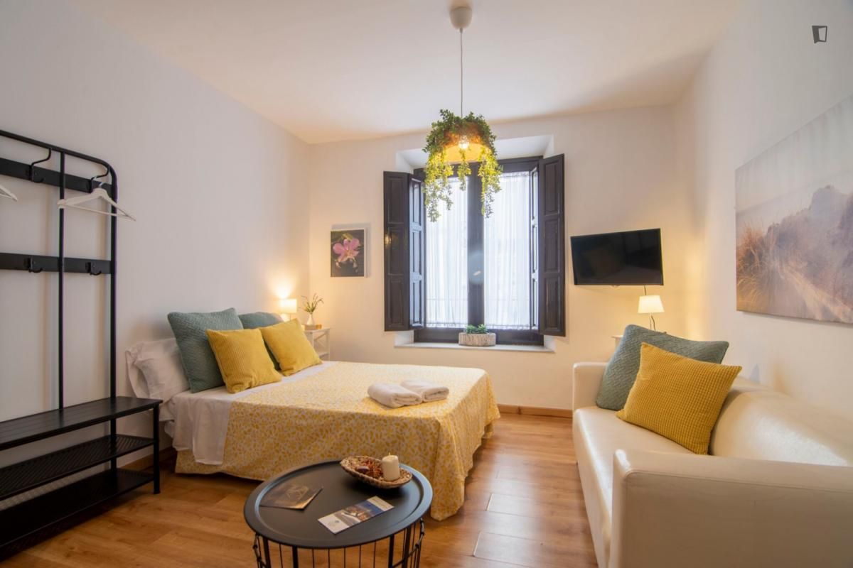 Study to rent in Fígares