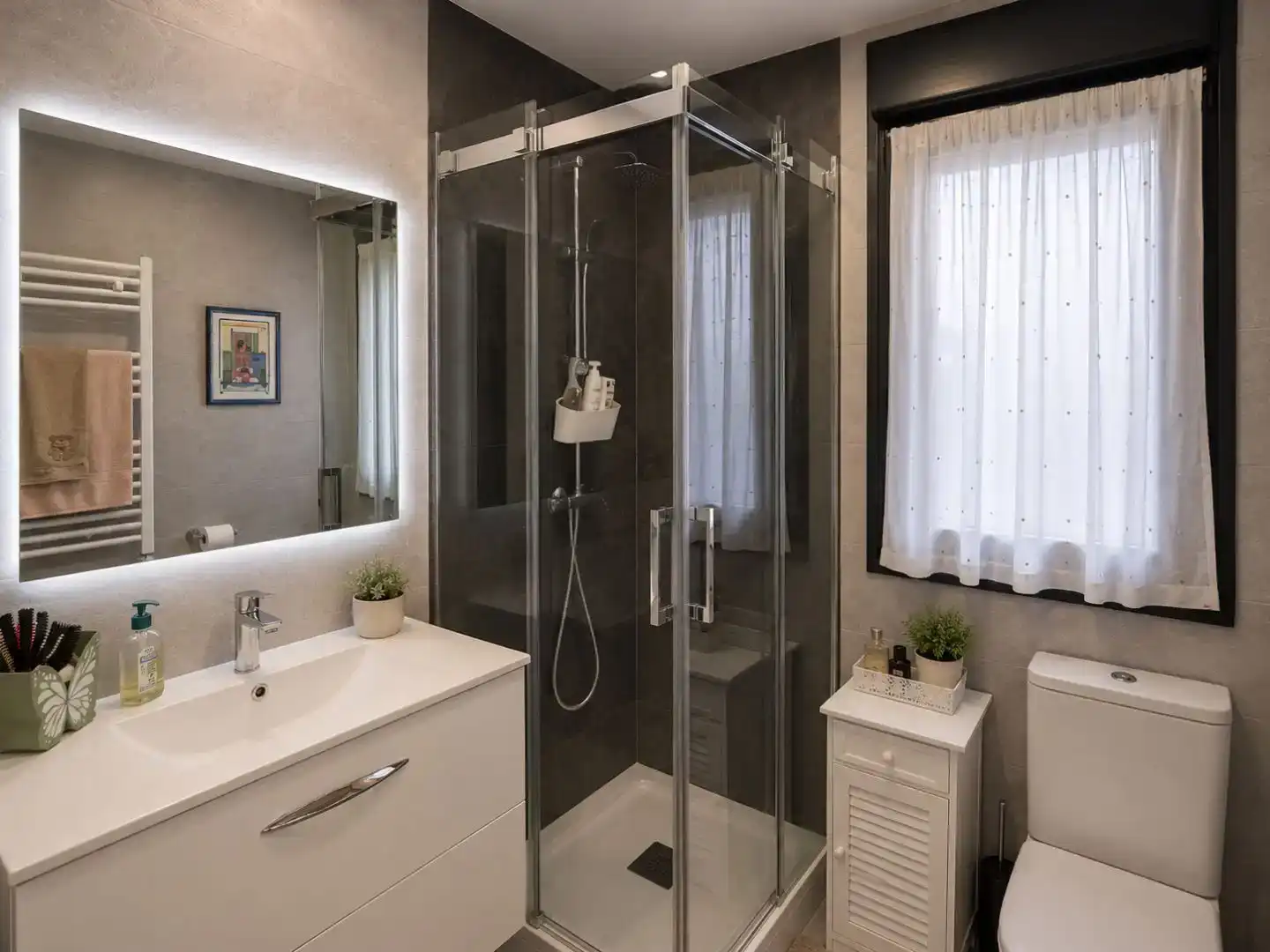Bathroom of Flat for sale in Santander  with Swimming Pool and Balcony
