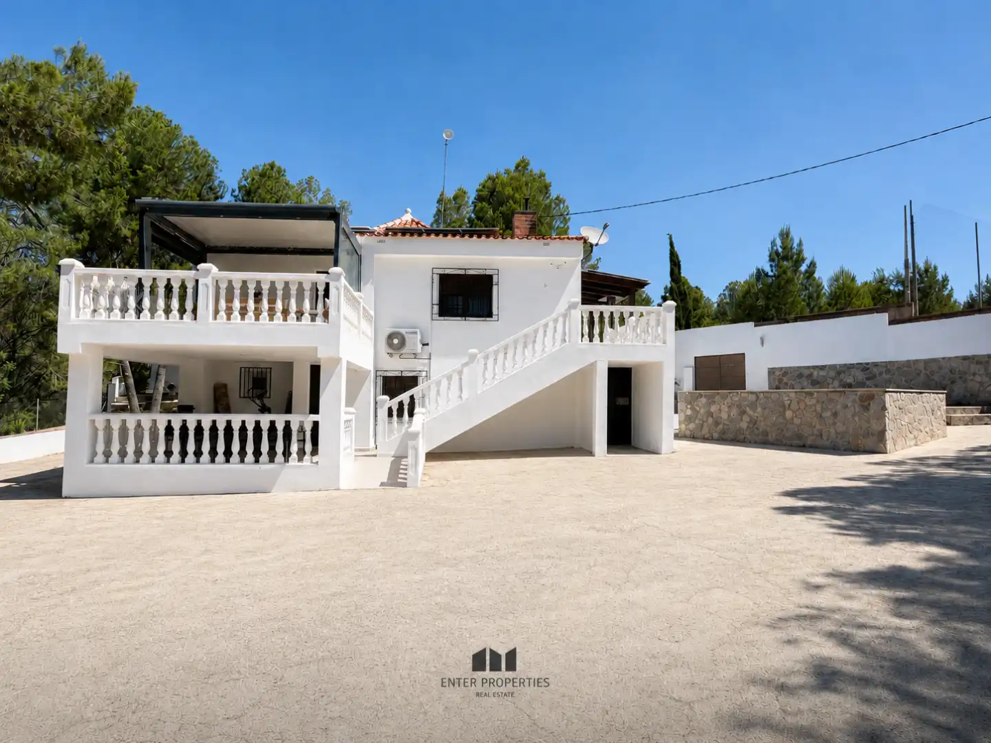 Vista exterior de Casa o chalet en venta en Olocau con Aire acondicionado, Calefacción y Terraza