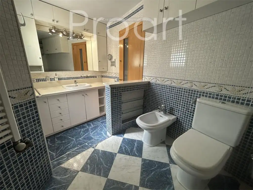 Badezimmer von Wohnung zum Verkauf in Granollers mit Klimaanlage, Heizung und Terrasse