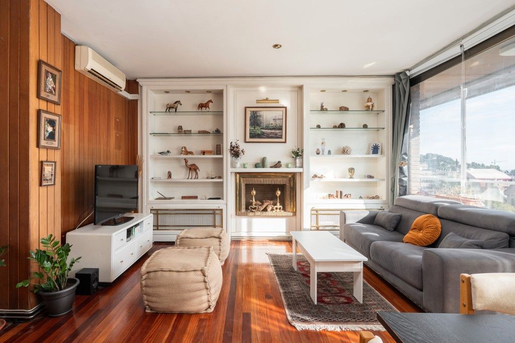 Sala d'estar de Apartament en venda en  Barcelona Capital amb Aire condicionat, Terrassa i Balcó