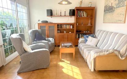 Living room of Single-family semi-detached for sale in Calafell  with Heating, Terrace and Storage room