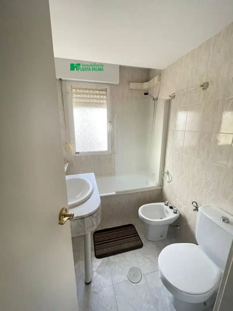 Bathroom of Apartments for sale in Badajoz  with Air Conditioner, Terrace and Balcony