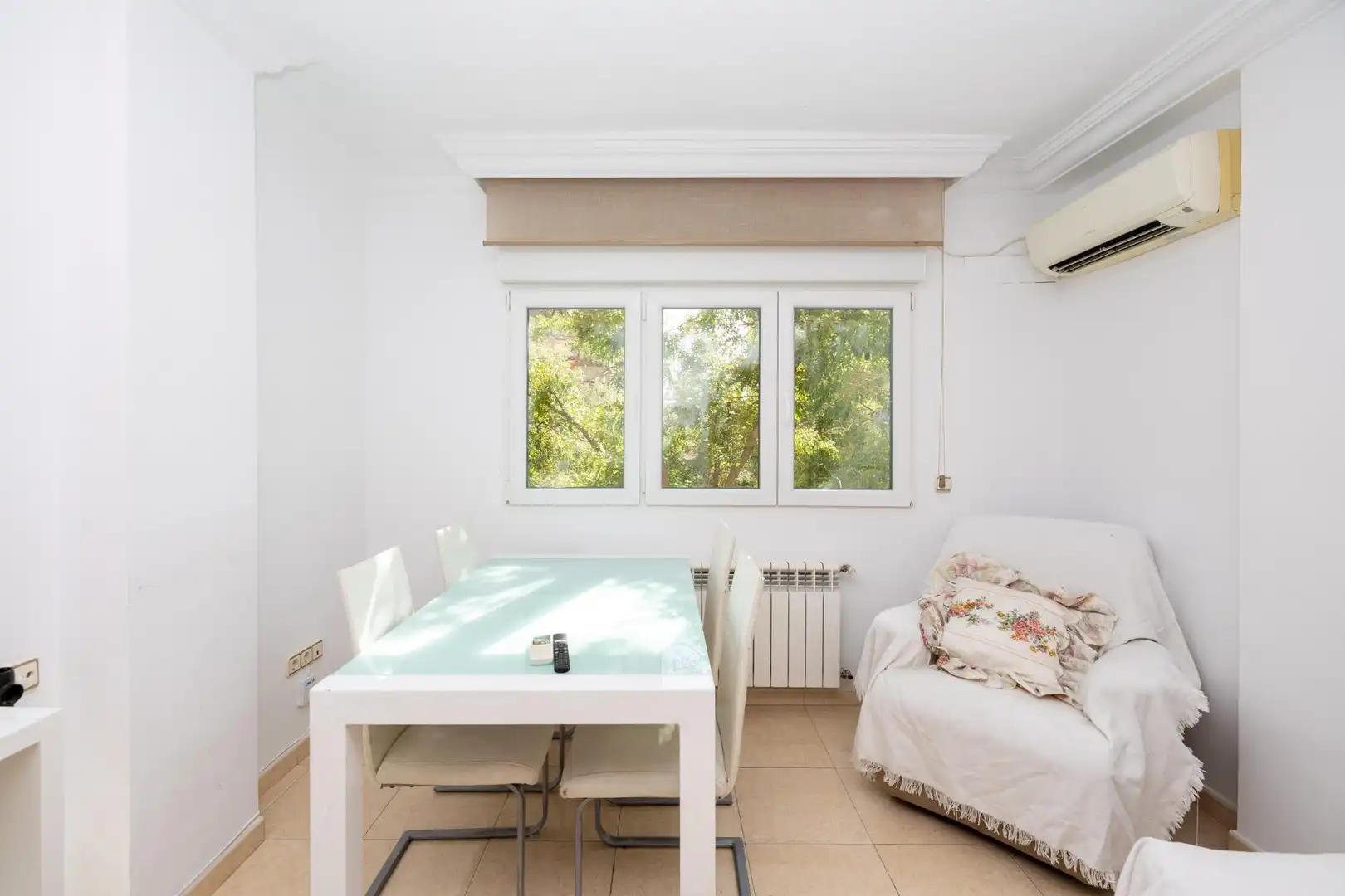 Piso en venta en Calle Calle Emperatriz Eugenia, 1, Camino de Ronda