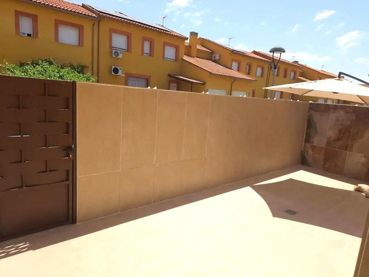 Jardí de Casa adosada en venda en Magán amb Calefacció, Parquet i Terrassa