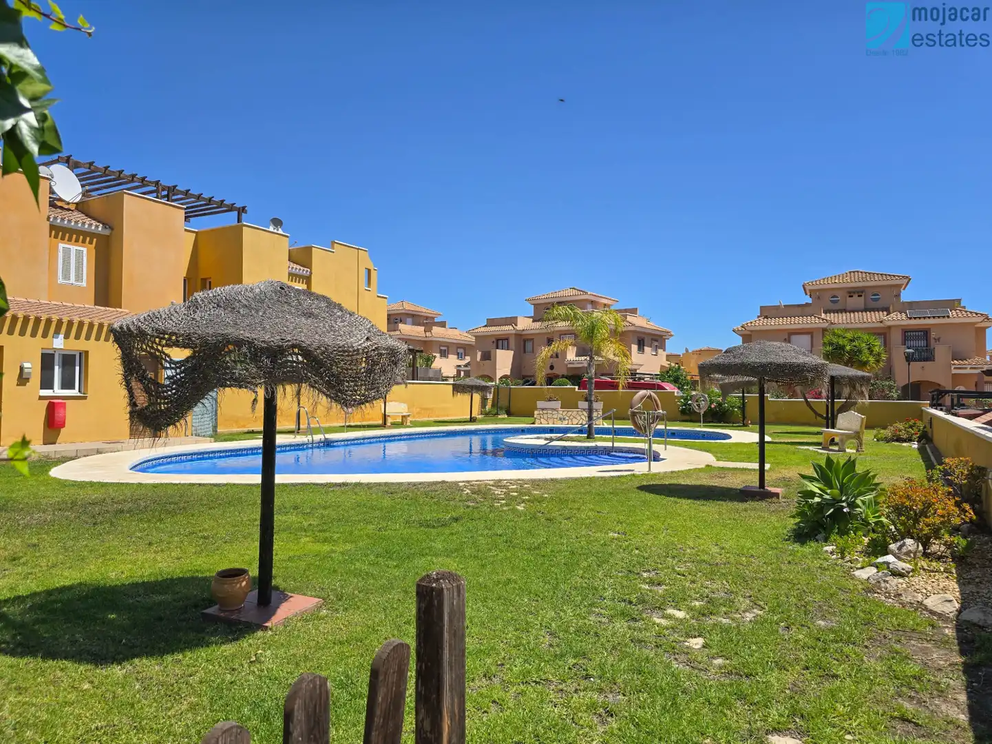 Jardí de Casa adosada en venda en Los Gallardos amb Aire condicionat, Jardí privat i Terrassa
