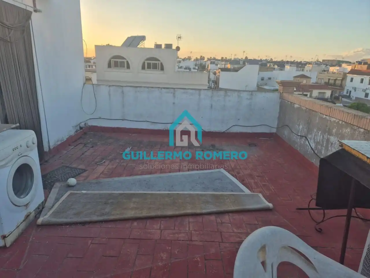 Vista exterior de Piso en venta en La Puebla del Río con Terraza