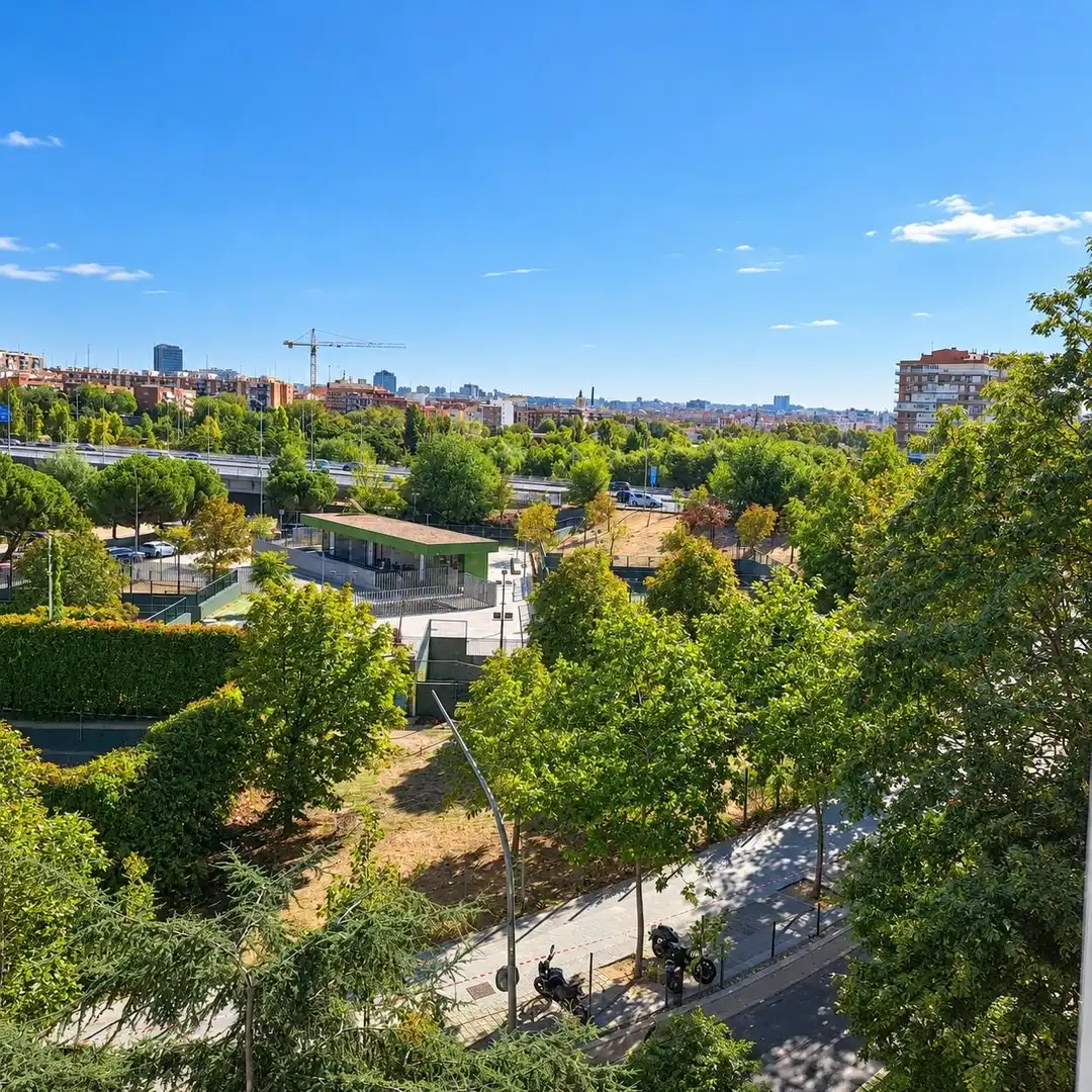 Flat with lift for sale in Carabanchel