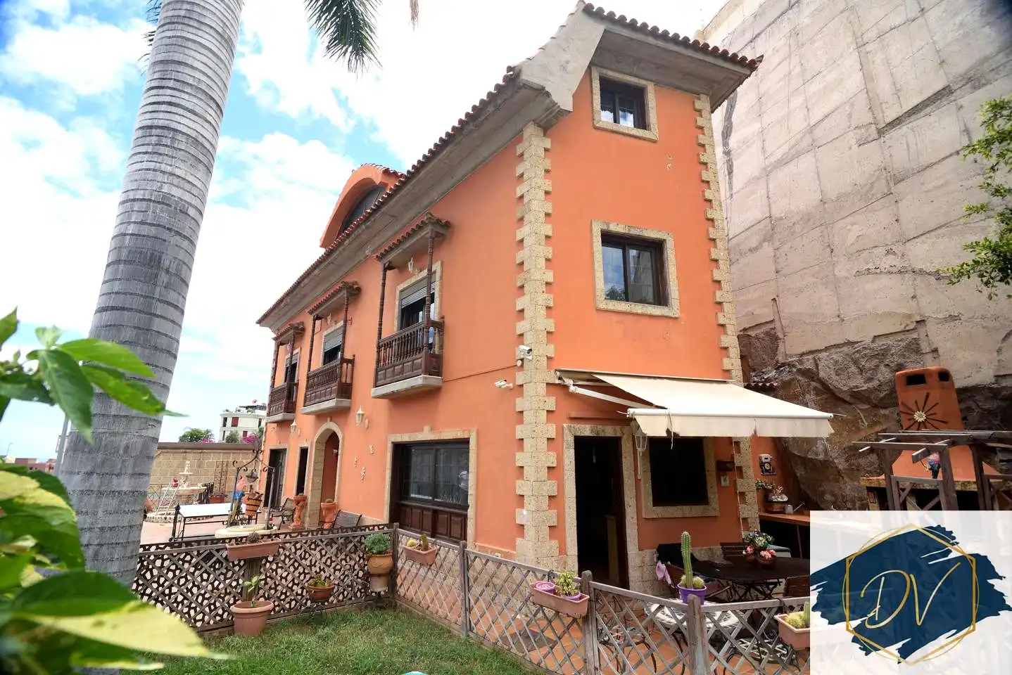 Vista exterior de Casa o chalet en venta en Santa Cruz de Tenerife con Aire acondicionado, Jardín privado y Terraza