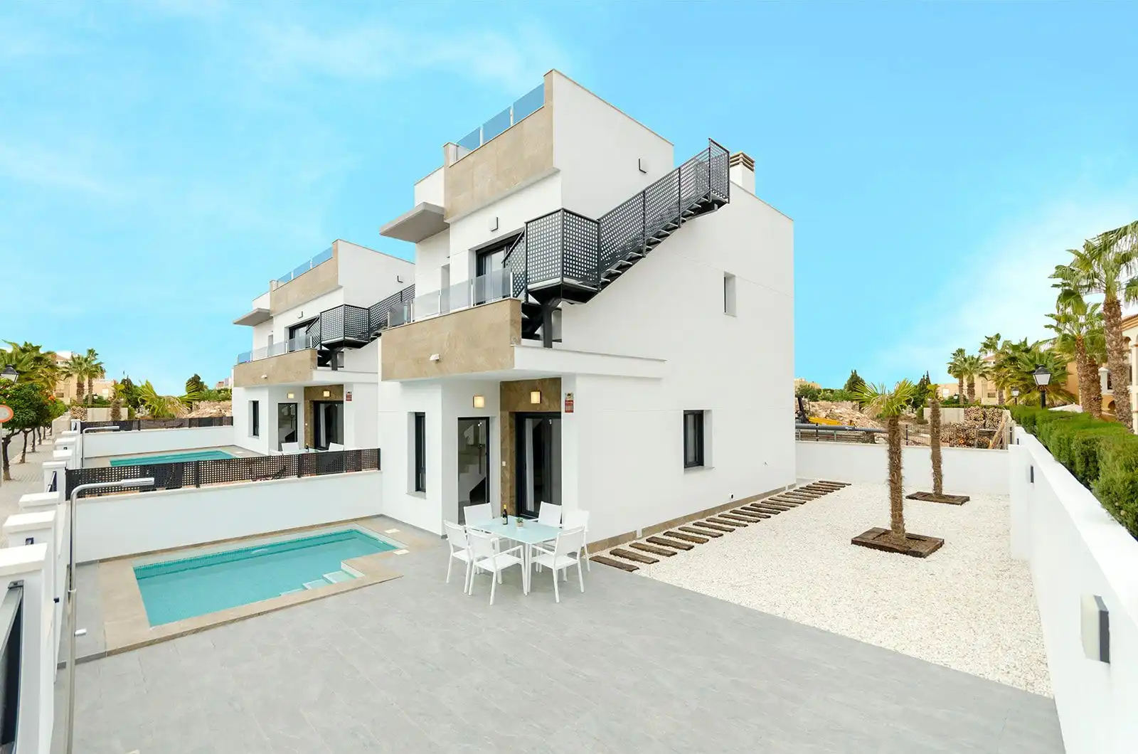 Vista exterior de Casa o chalet en venta en Torrevieja con Aire acondicionado, Jardín privado y Terraza
