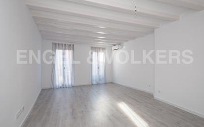 Sala d'estar de Apartament en venda en  Barcelona Capital amb Aire condicionat, Calefacció i Parquet